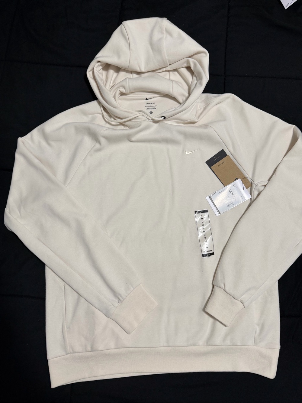 Nike Men’s Cream/Off-White Pullover Hoodie